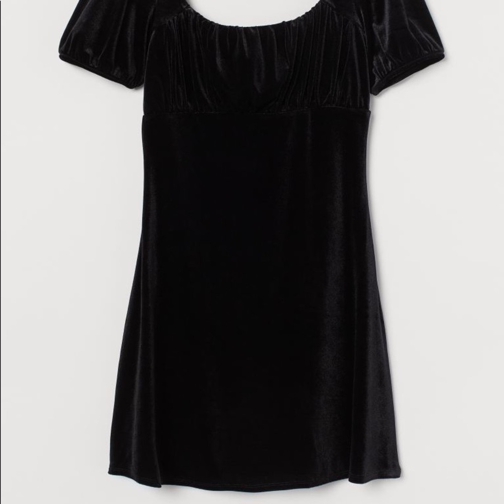 Puff-sleeved dress Medium